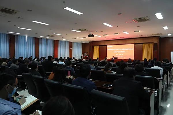 开云举办理论学习中心组党史学习教育专题辅导报告